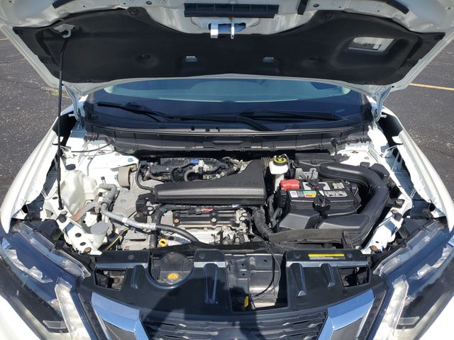 2020 Nissan Rogue SV photo 19