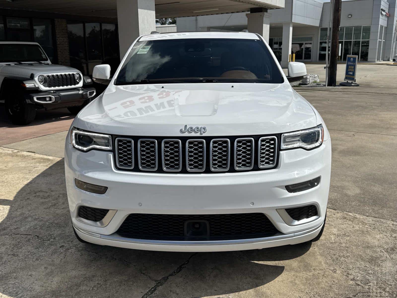 2021 Jeep Grand Cherokee Summit photo 3