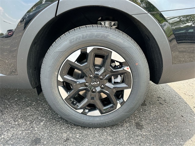 2025 Kia Sorento S photo 2