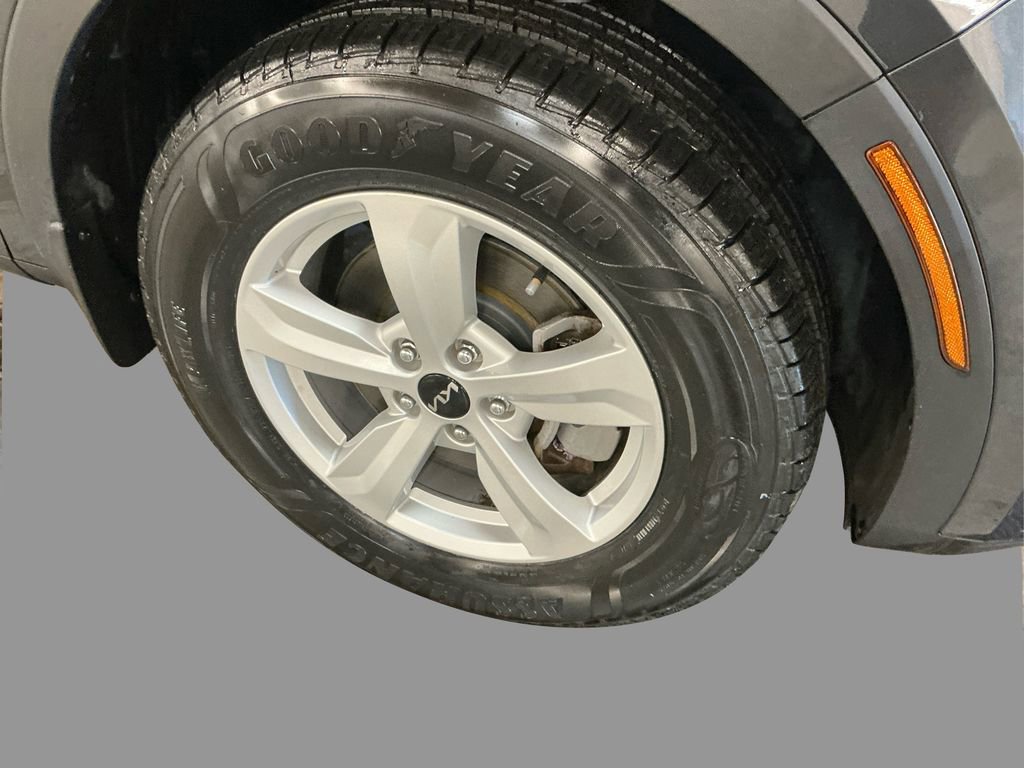 2022 Kia Sorento LX photo 13