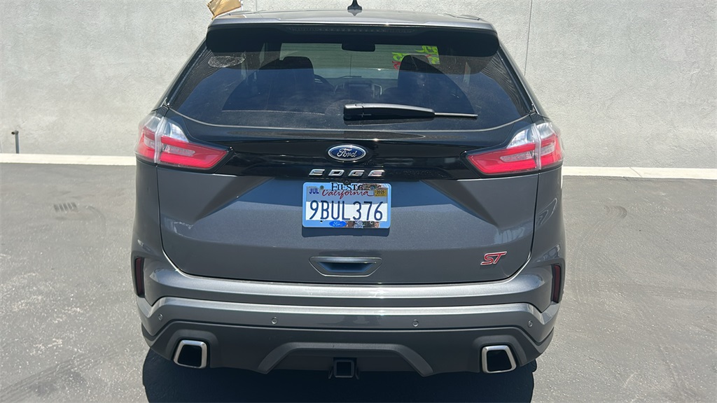 2022 Ford Edge ST photo 3
