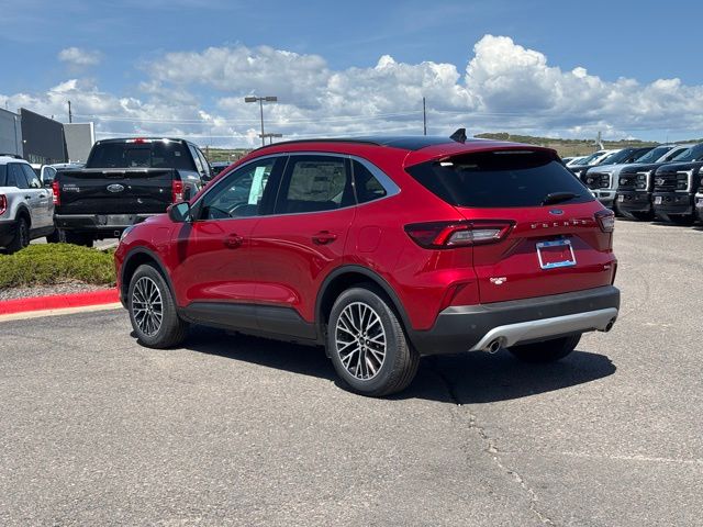 2025 Ford Escape Plug-In Hybrid Base photo 3