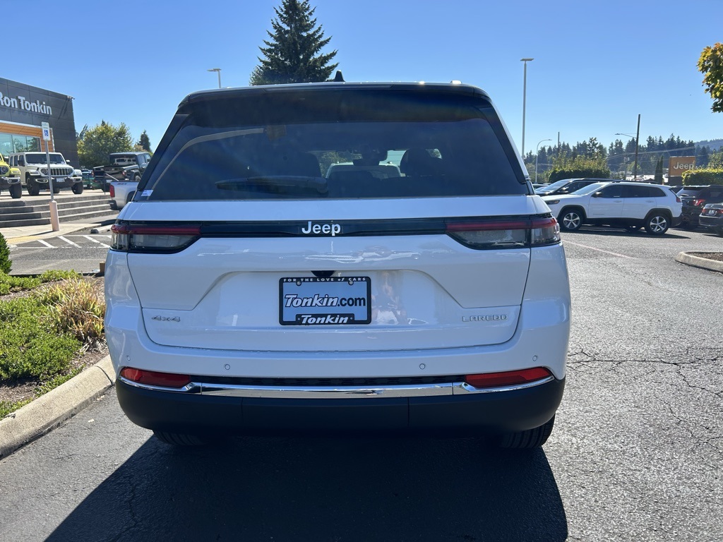 2025 Jeep Grand Cherokee Laredo X photo 6