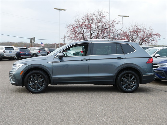 2024 Volkswagen Tiguan SE Wolfsburg Edition photo 3