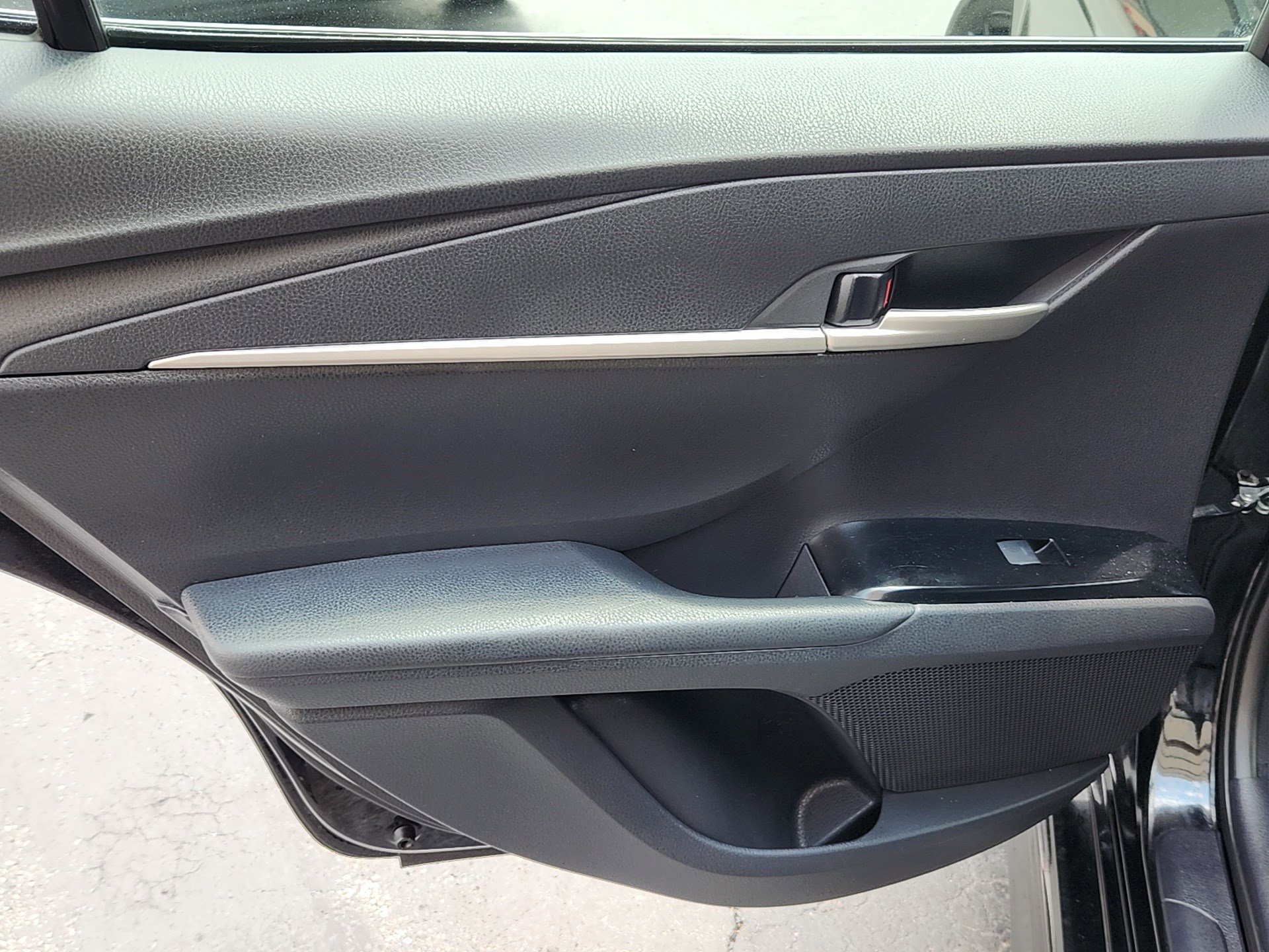 2025 Toyota Camry SE photo 20