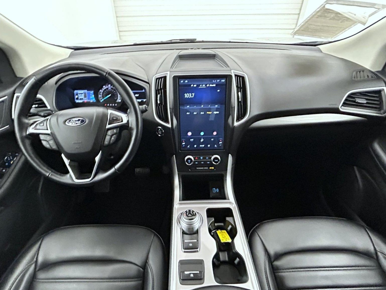 2024 Ford Edge SEL photo 12