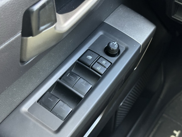 2024 Toyota Tundra SR5 photo 10