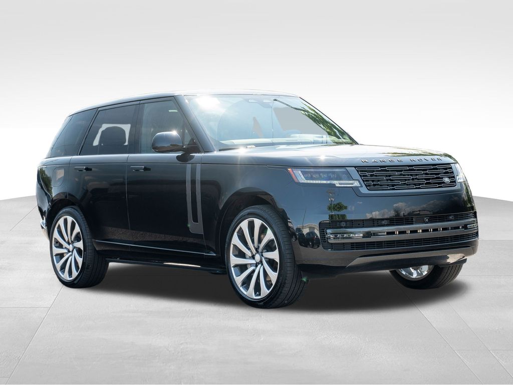 2025 Land Rover Range Rover SE photo 3