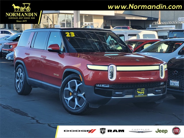2023 Rivian R1S Adventure's photo