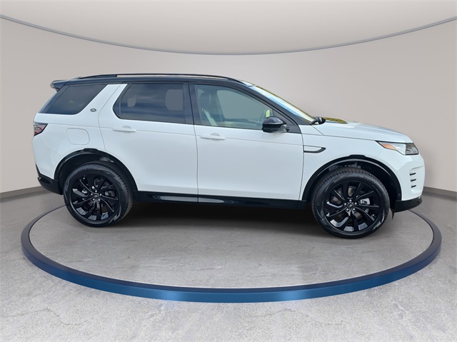 2025 Land Rover Discovery Sport SE photo 2