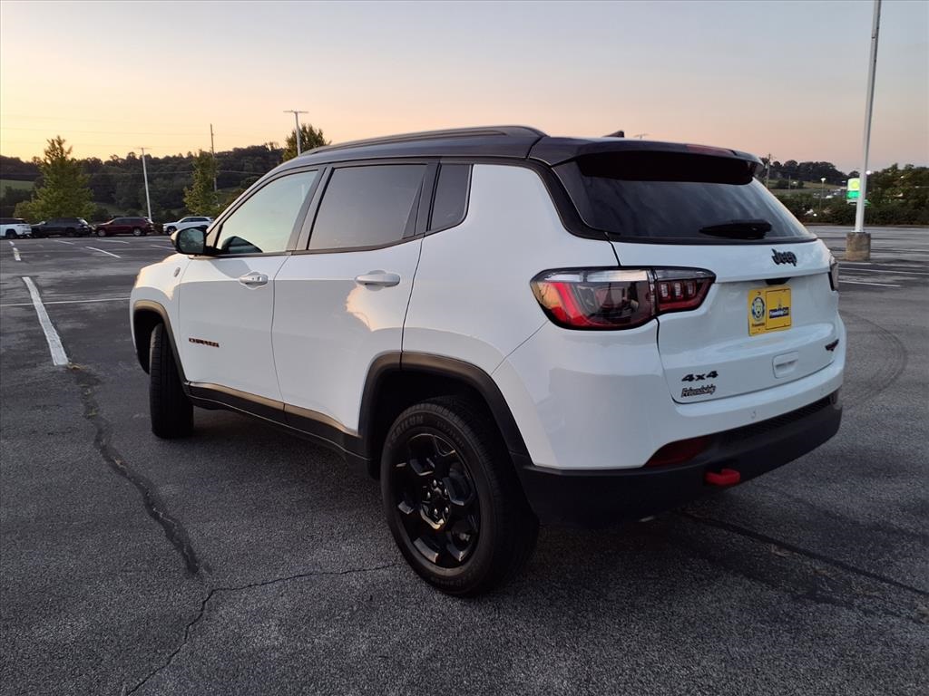 2024 Jeep Compass Trailhawk photo 4