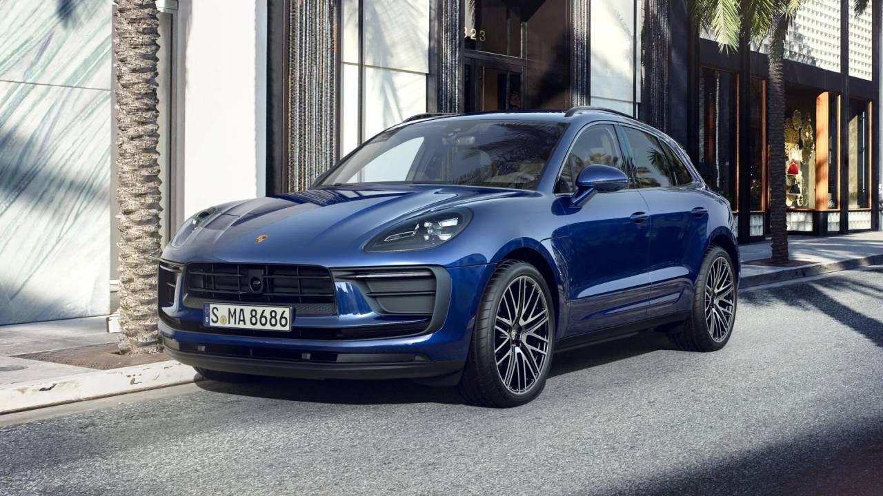 2025 Porsche Macan's photo