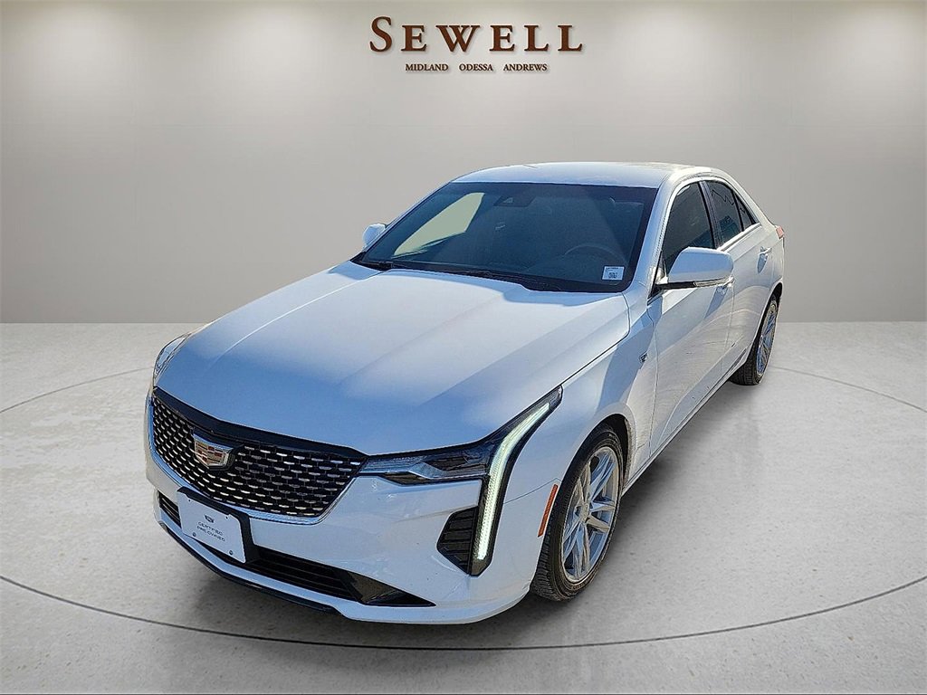 2024 Cadillac CT4 Luxury's photo