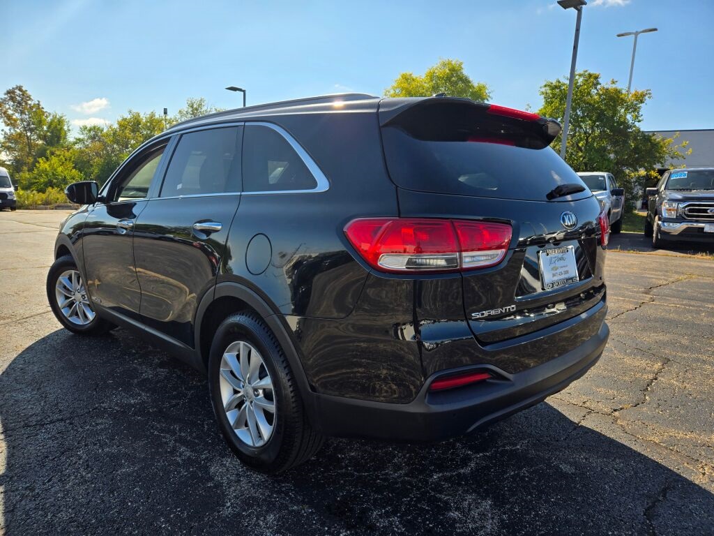 2017 Kia Sorento LX photo 8