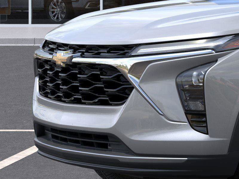 2025 Chevrolet Trax LT photo 11