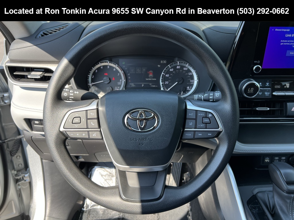 2023 Toyota Highlander L photo 16