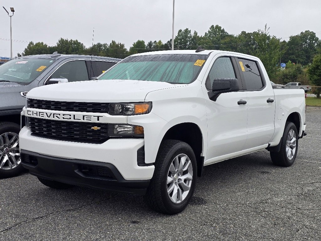 2021 Chevrolet Silverado 1500 Custom photo 2