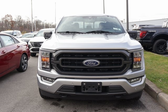 2021 Ford F-150 XLT photo 2
