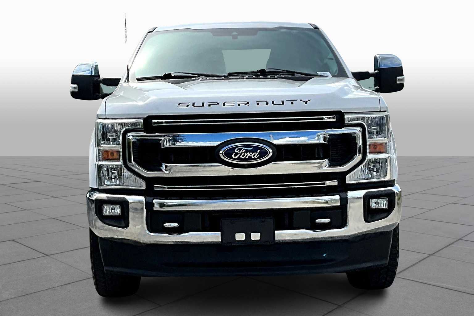2020 Ford F-250 XLT photo 3