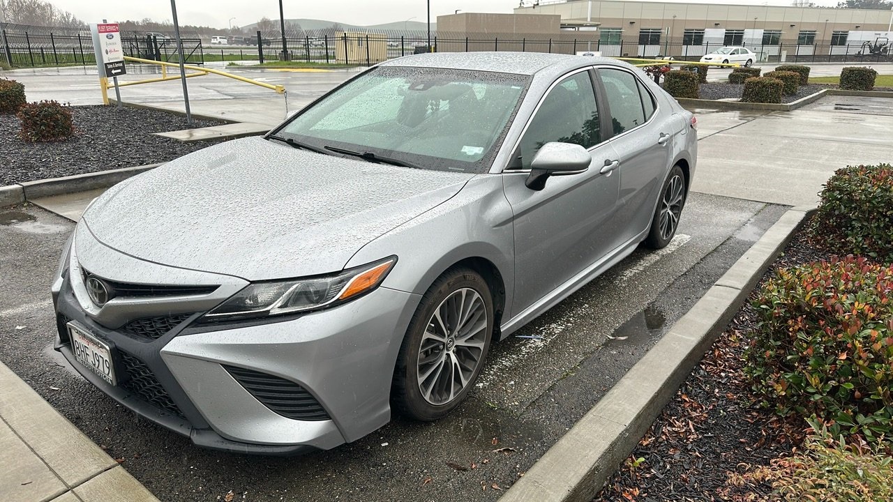 2018 Toyota Camry SE