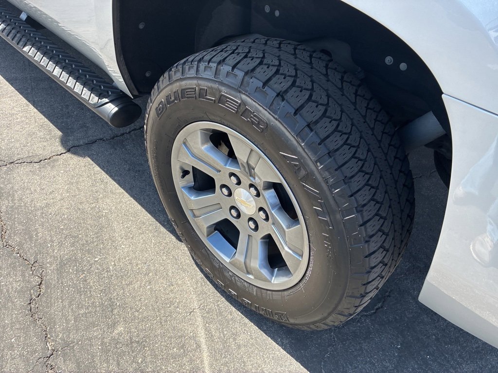 2019 Chevrolet Tahoe LT photo 9