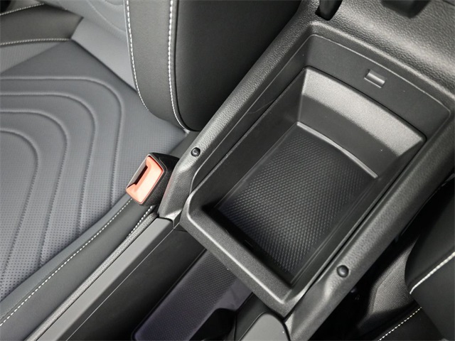 2025 Volkswagen Tiguan SE photo 4