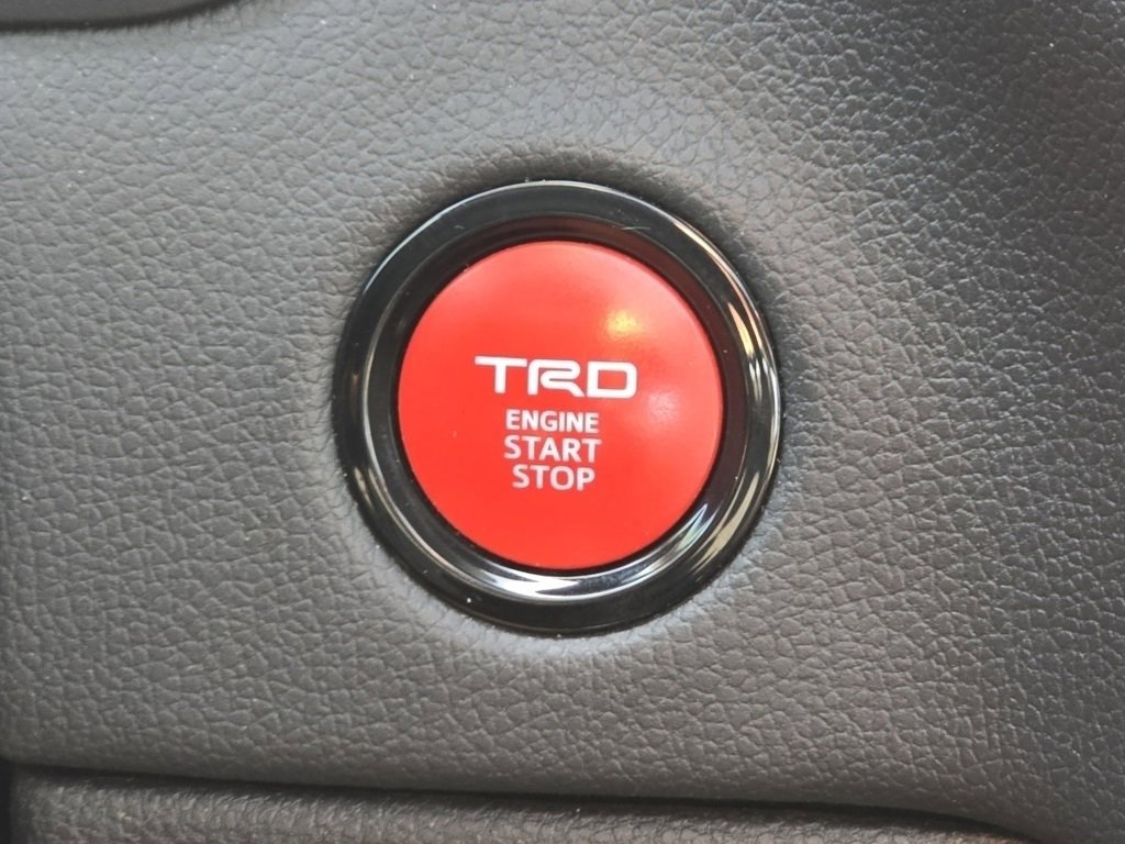 2025 Toyota Tundra Limited Platinum photo 7