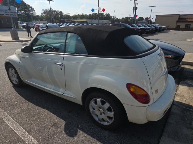 2005 Chrysler PT Cruiser Touring photo 4