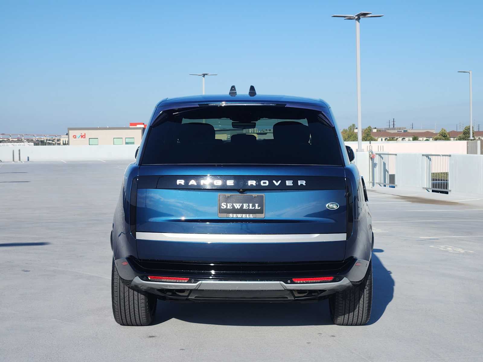 2023 Land Rover Range Rover Autobiography photo 6