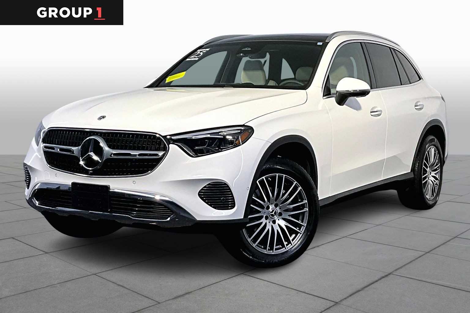2025 Mercedes-Benz GLC Base's photo