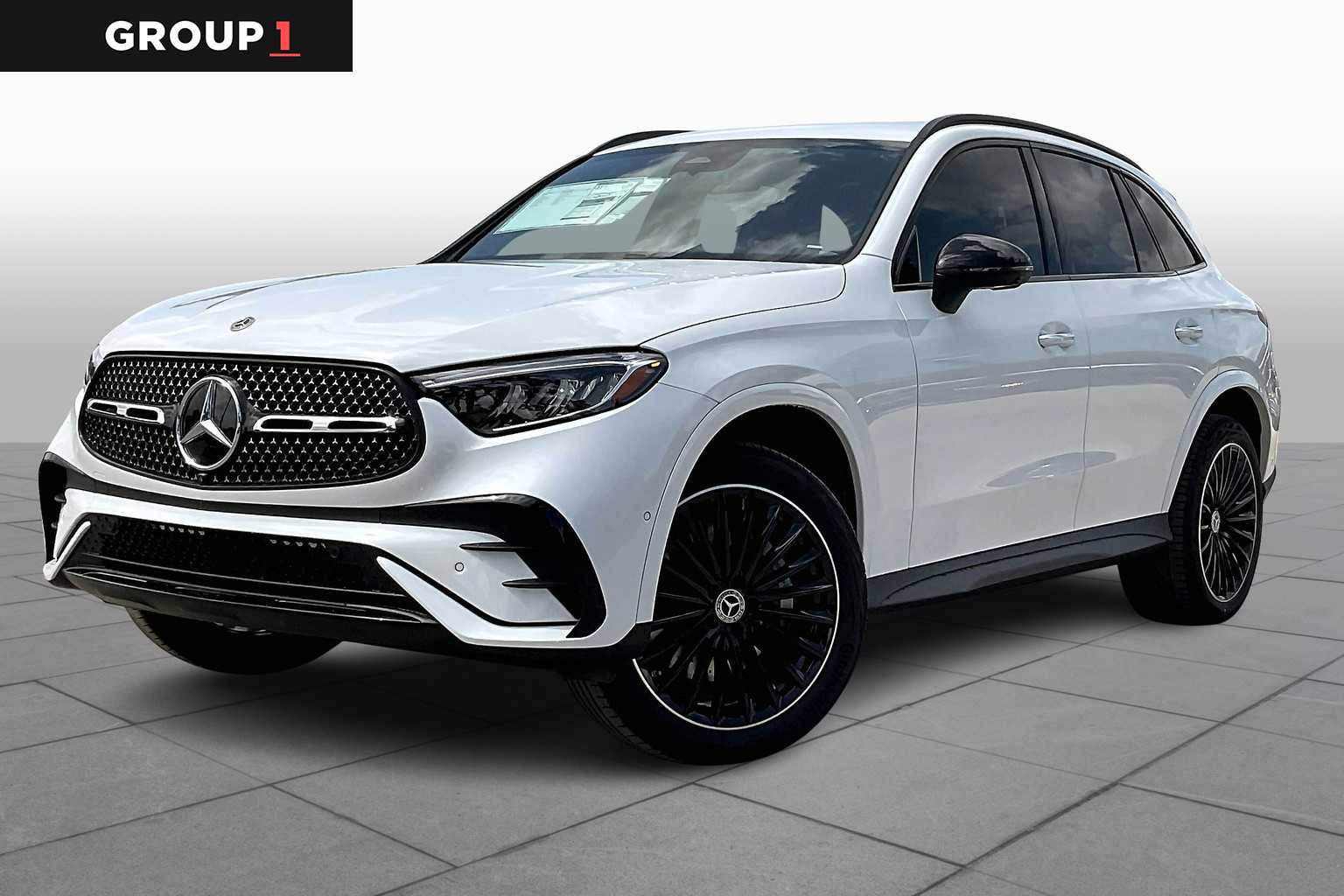 2025 Mercedes-Benz GLC Base's photo