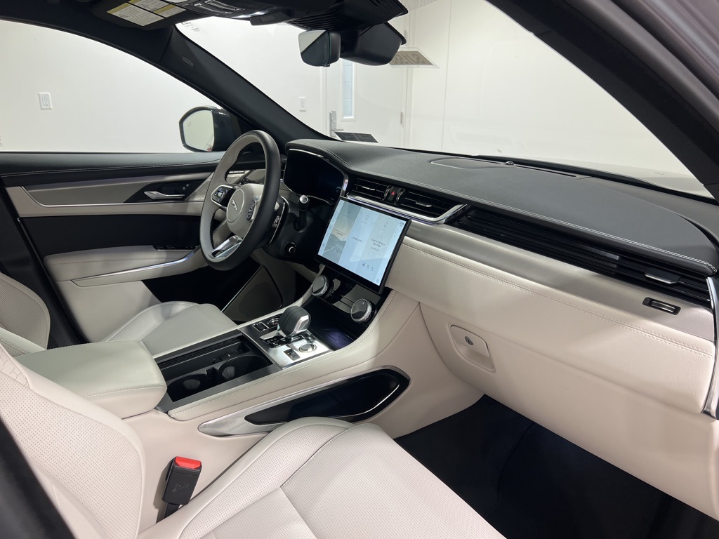 2025 Jaguar F-PACE P250 R-Dynamic S photo 20