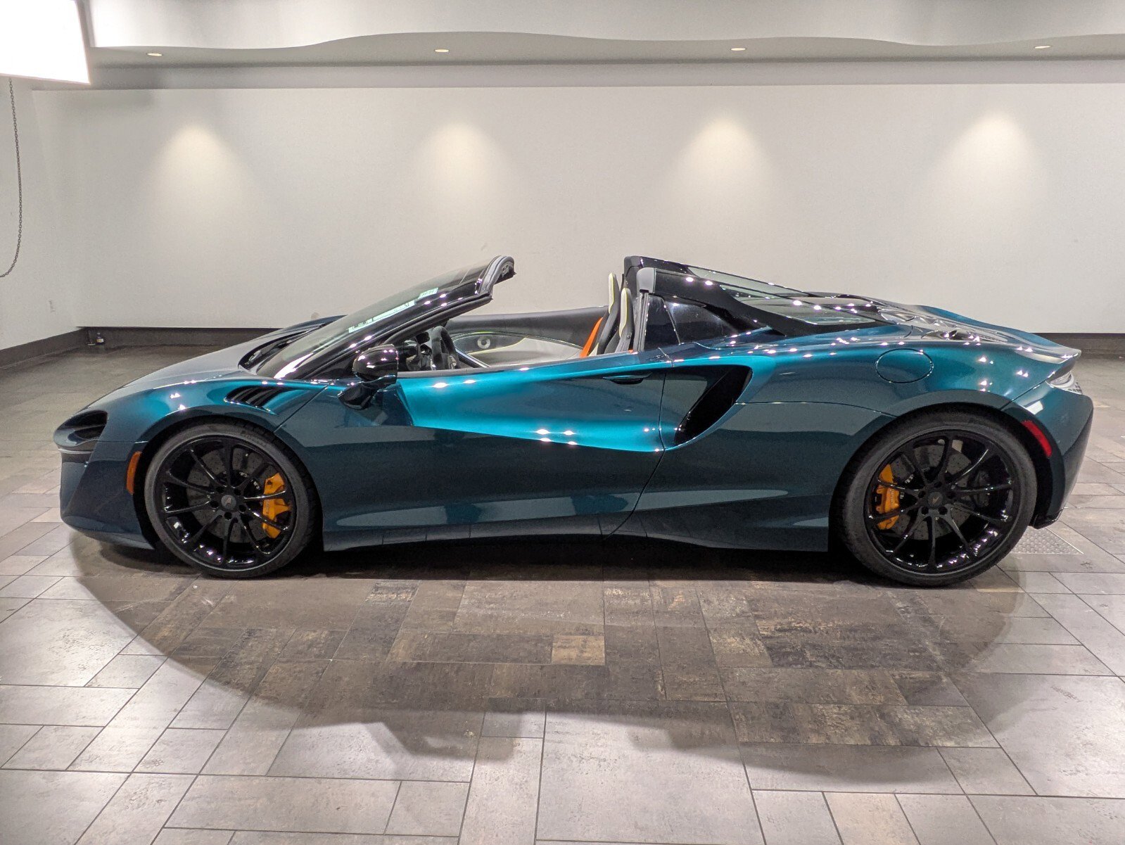 2025 Mclaren ARTURA Spider photo 3