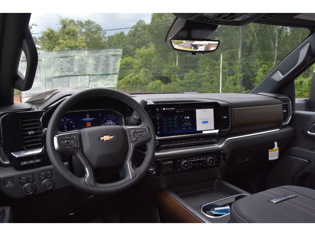 2025 Chevrolet Silverado 2500HD High Country photo 14