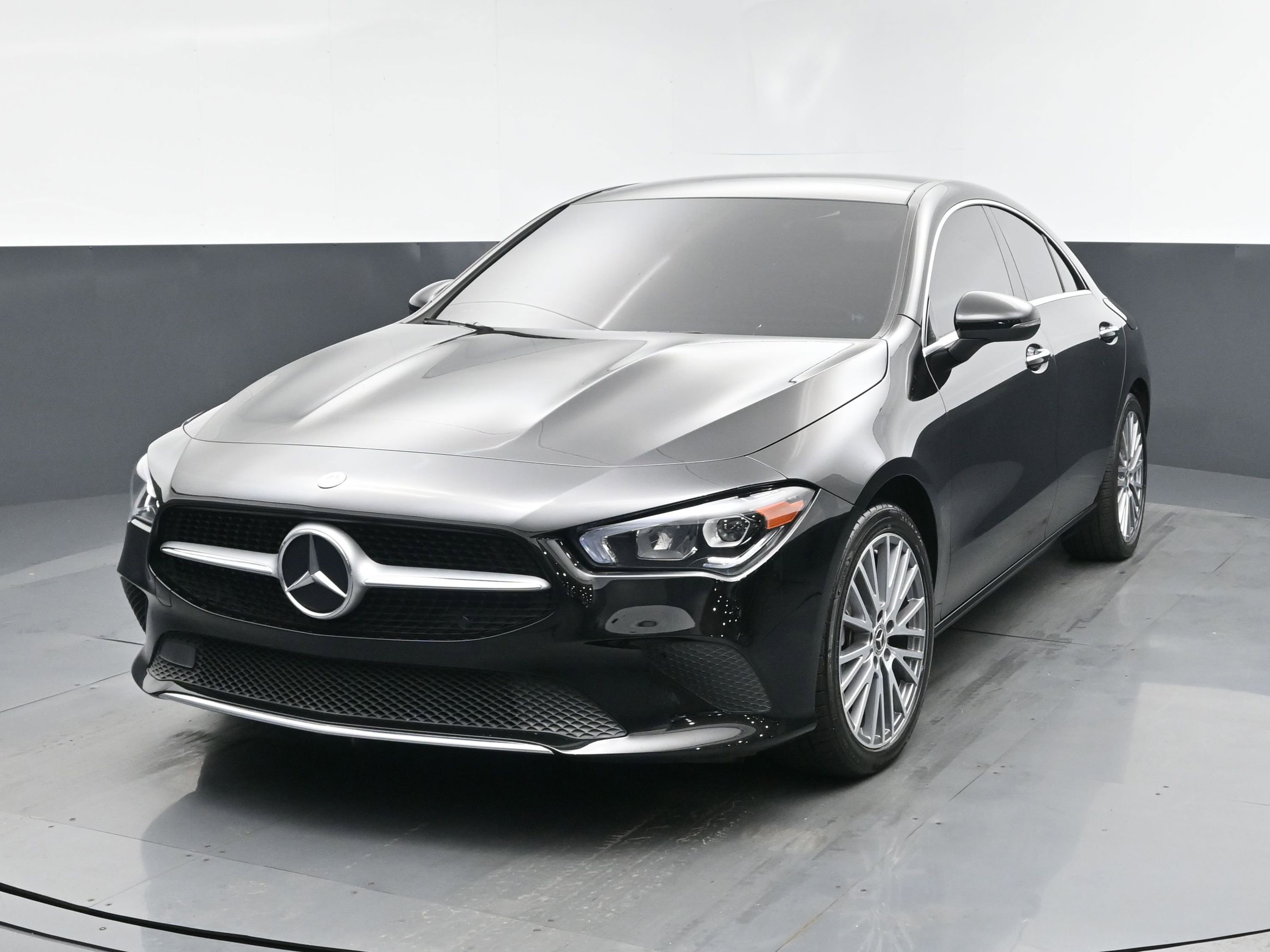 2022 Mercedes-Benz CLA CLA250's photo