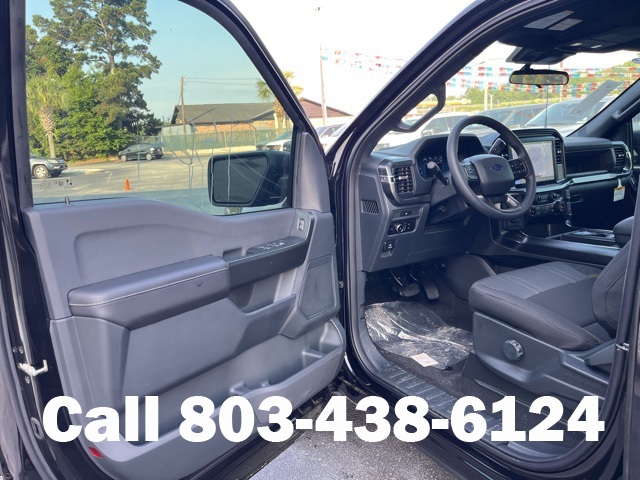 2025 Ford F-150 STX photo 4