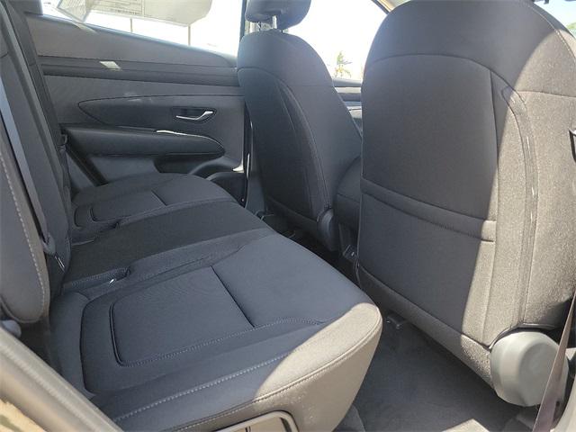 2025 Hyundai Tucson SE photo 15