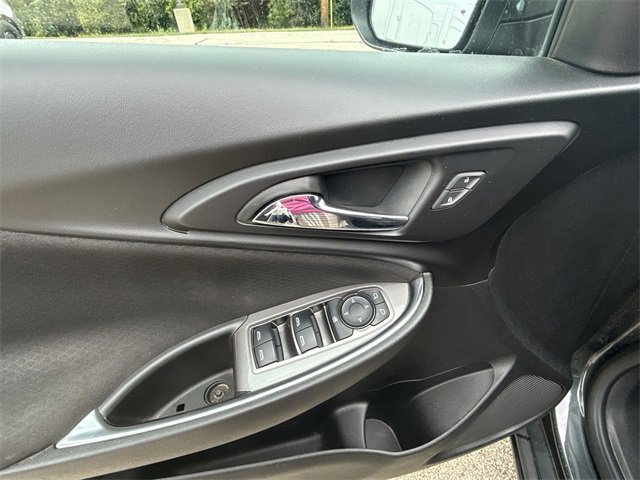 2018 Chevrolet Malibu 1LT photo 13