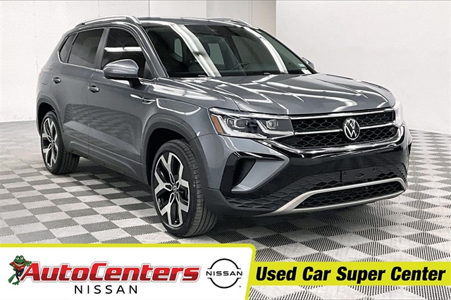 2022 Volkswagen Taos SEL's photo