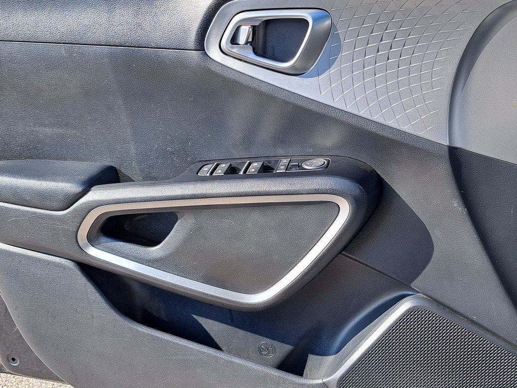 2023 Kia Soul LX photo 20
