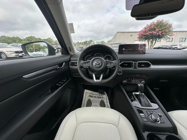2025 Mazda CX-5 2.5 S Preferred photo 15