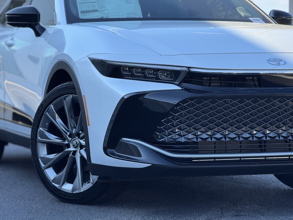 2026 Toyota Crown Limited photo 2