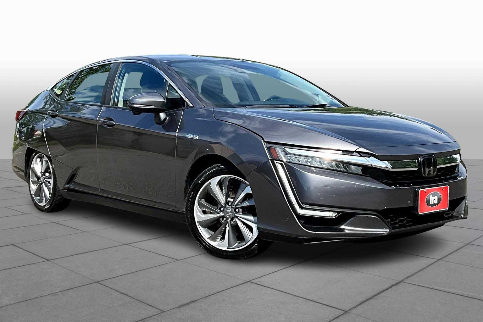 2018 Honda Clarity Plug-In Hybrid photo 2