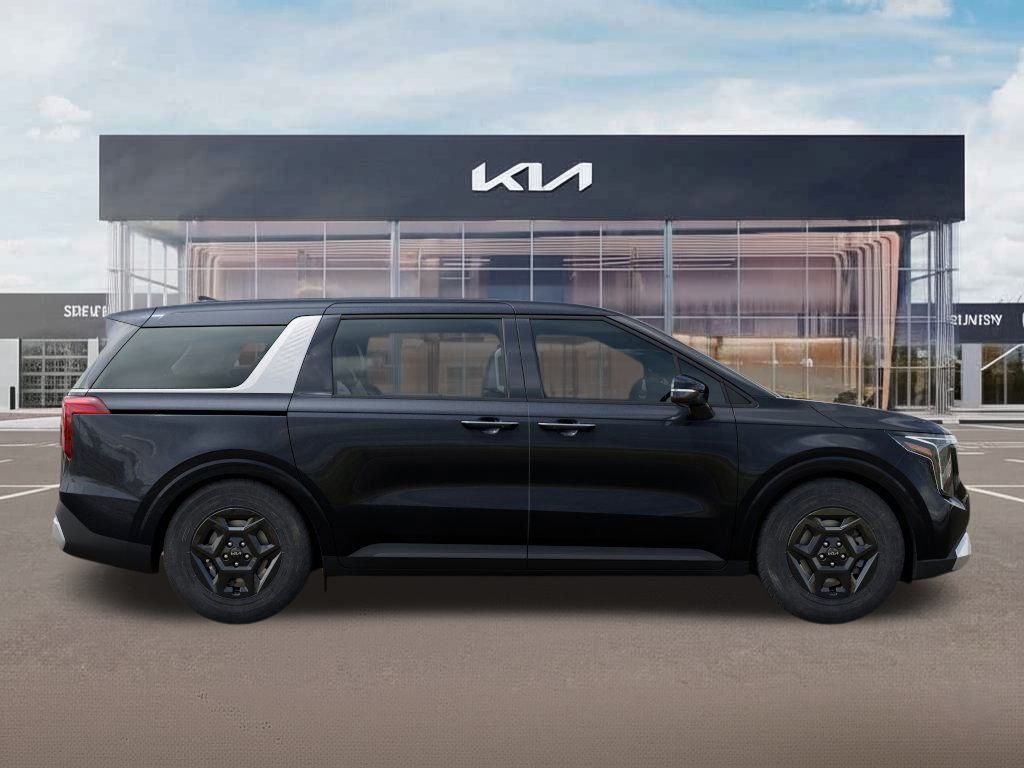 2026 Kia Carnival LXS photo 7