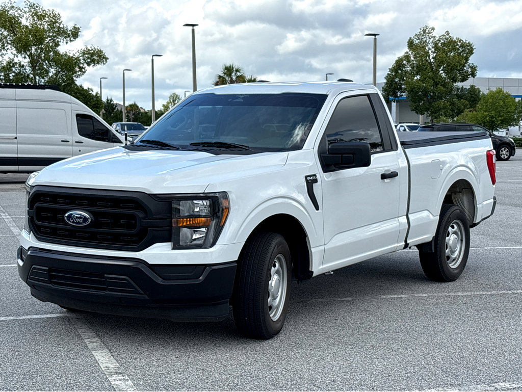 2023 Ford F-150 XL photo 3