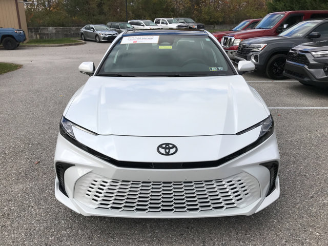 2025 Toyota Camry XSE photo 3