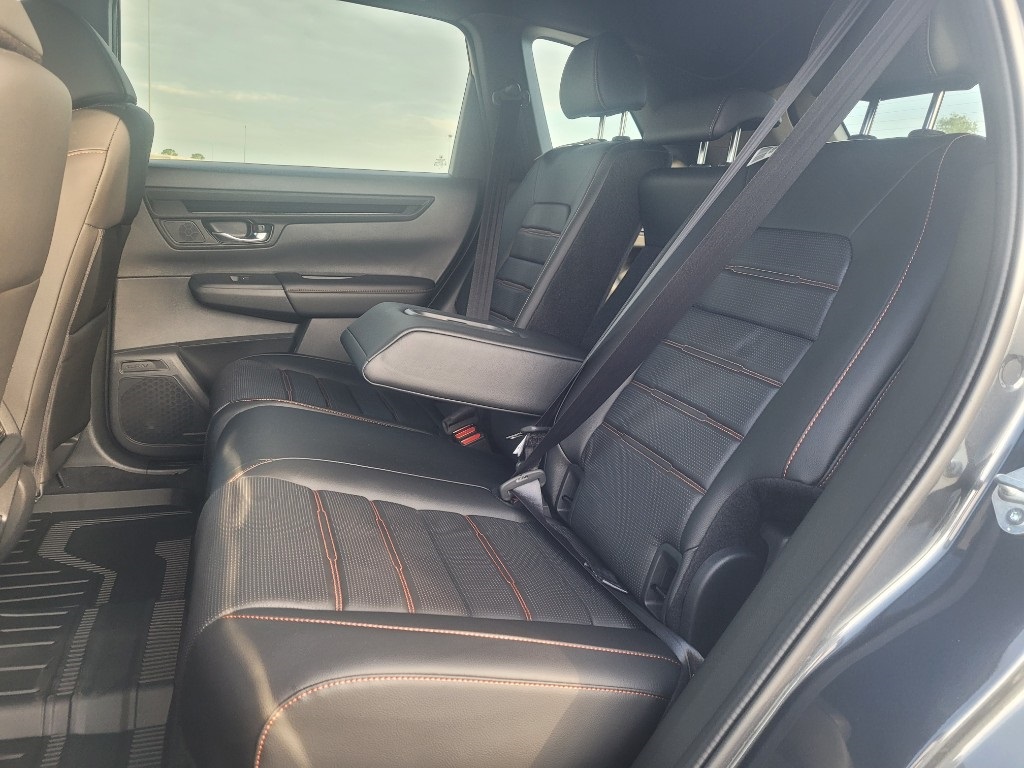 2026 Honda CR-V Hybrid Sport-L photo 14
