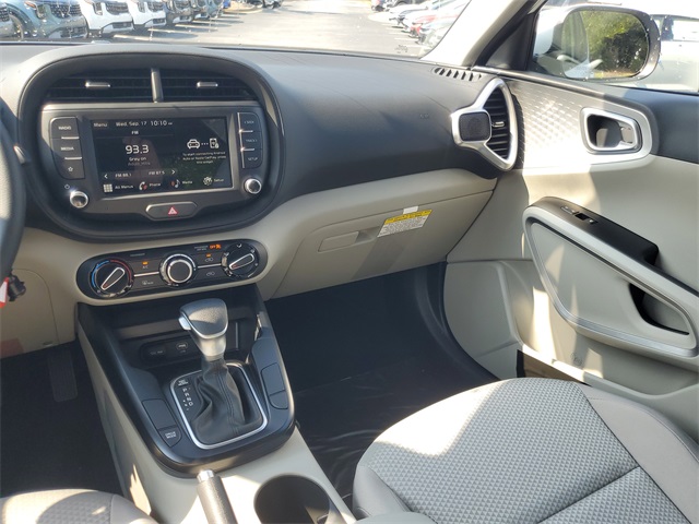 2025 Kia Soul LX S photo 11