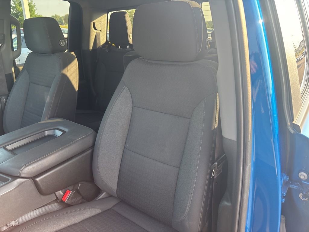2023 Chevrolet Silverado 1500 LT photo 11