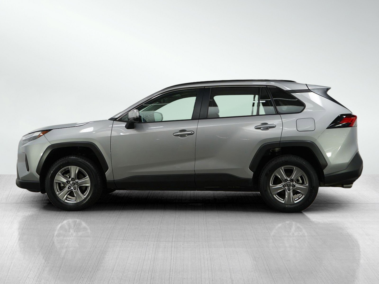 Used 2024 Toyota RAV4 XLE with VIN 2T3P1RFV2RW446131 for sale in Bloomington, Minnesota